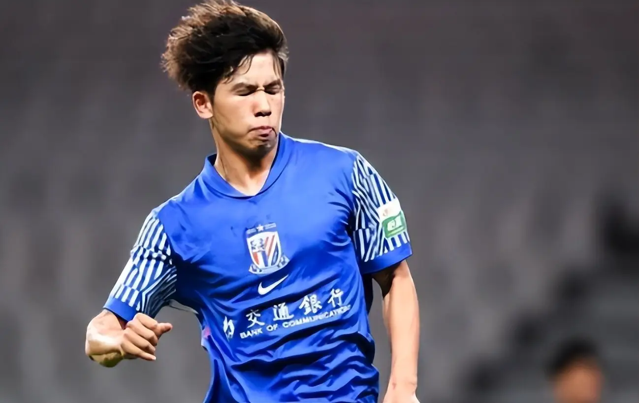 赛后上海申花官宣签约：社区盾节点到来，底气十足，更衣室氛围转暖的简单介绍