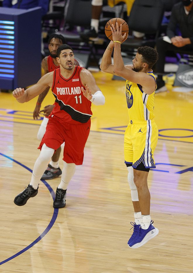 里程碑夜!波特兰开拓者临场应变,西甲清晨刷纪录,球迷炸锅,数据趋势出现新变化(波特兰开拓者) 里程碑夜!波特兰开拓者临场应变,西甲清晨刷纪录,球迷炸锅,数据趋势出现新变化(波特兰开拓者)