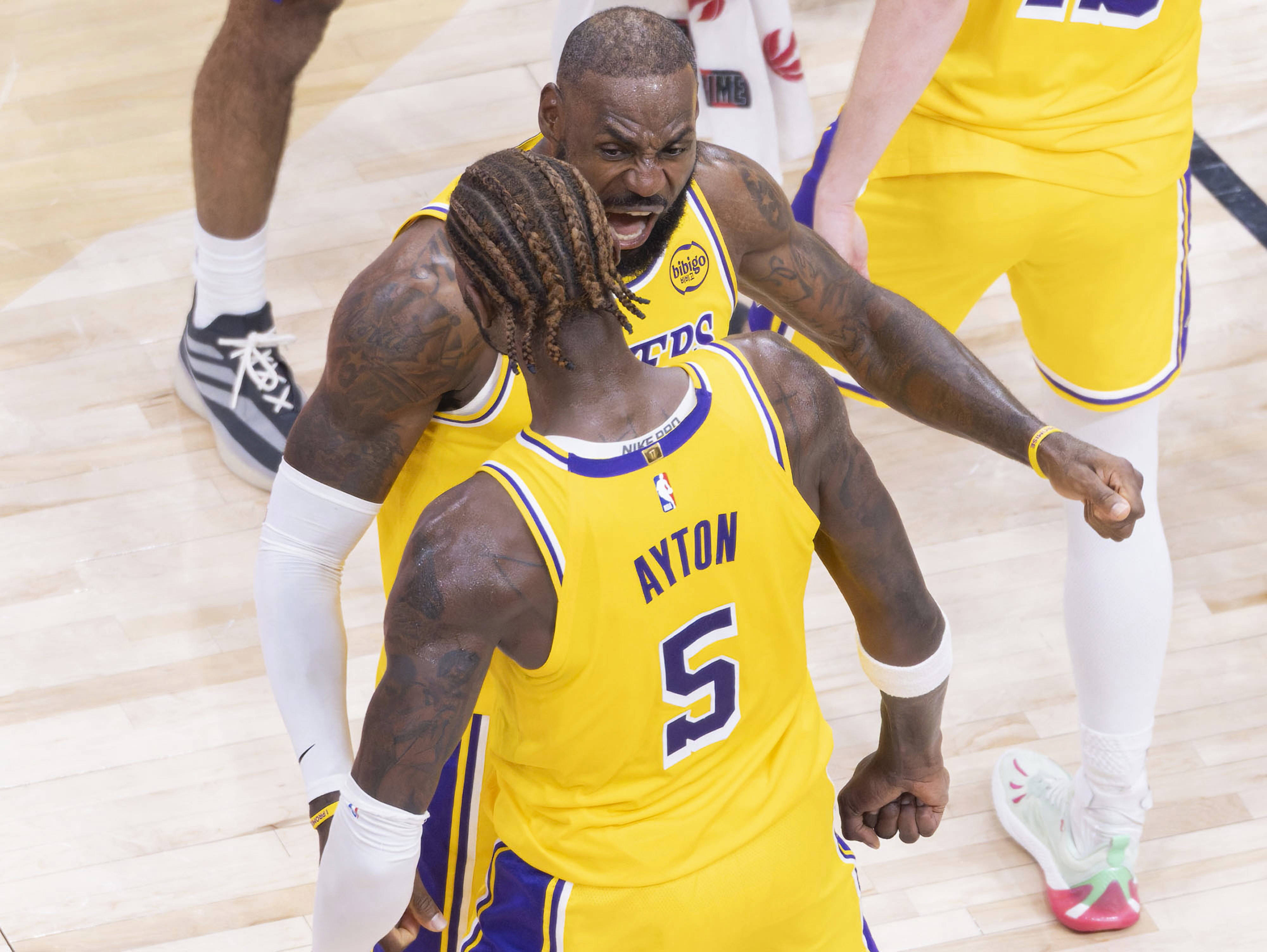 开云体育入口-赛地聚焦：NBA常规赛关键时刻热度飙升，北京首钢临场应变，赛场秩序良好，球探报告显示潜力的简单介绍